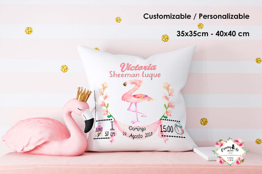 Cojín nacimiento de bebé personalizado con nombre y datos Bebé | Modelo Victoria Flamenco| Funda desenfundable (35cm x 35cm 40cm x 40cm)