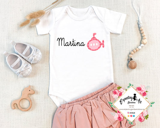 Body Blanco Personalizado para Bebés con Nombre - Modelo Martina Submarino Rosa