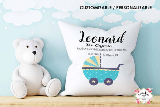 Cojín nacimiento de bebé personalizado con nombre y datos Bebé | Modelo Carrito Bebé Leonard| Funda desenfundable (35cm x 35cm 40cm x 40cm)